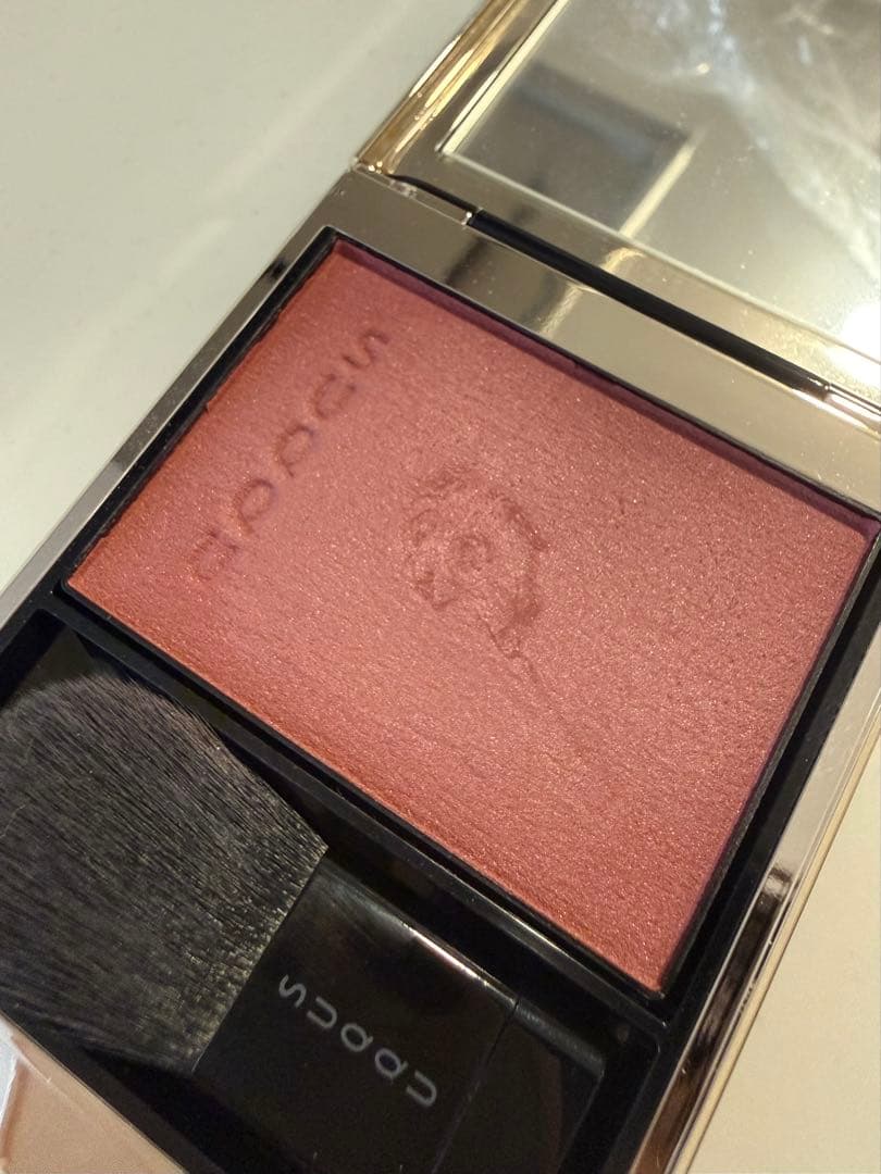 SUQQUスック メルティング パウダーブラッシュ 10奥響 - メルカリ