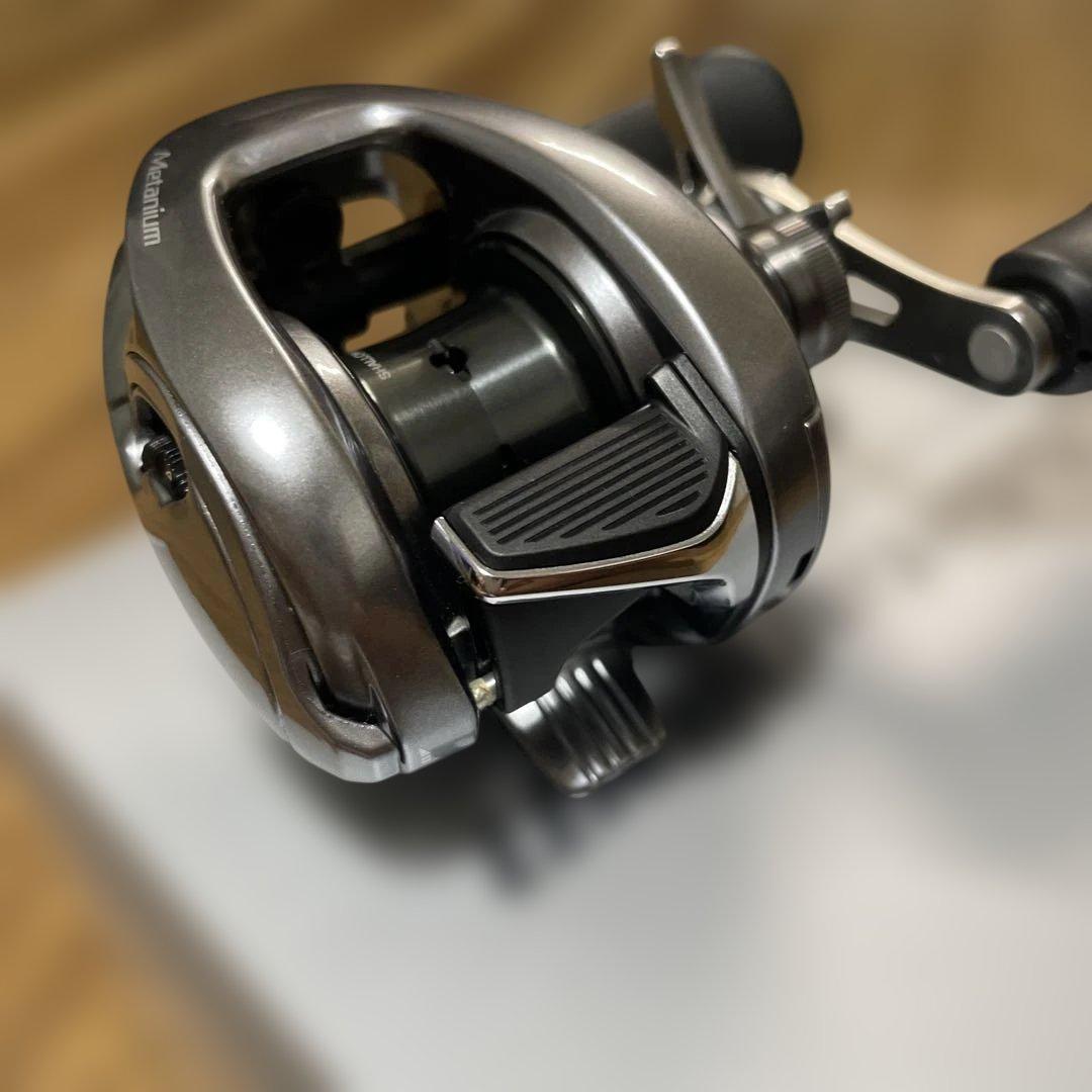 22メタニウム シャローエディション HG 右ハンドル SHIMANO