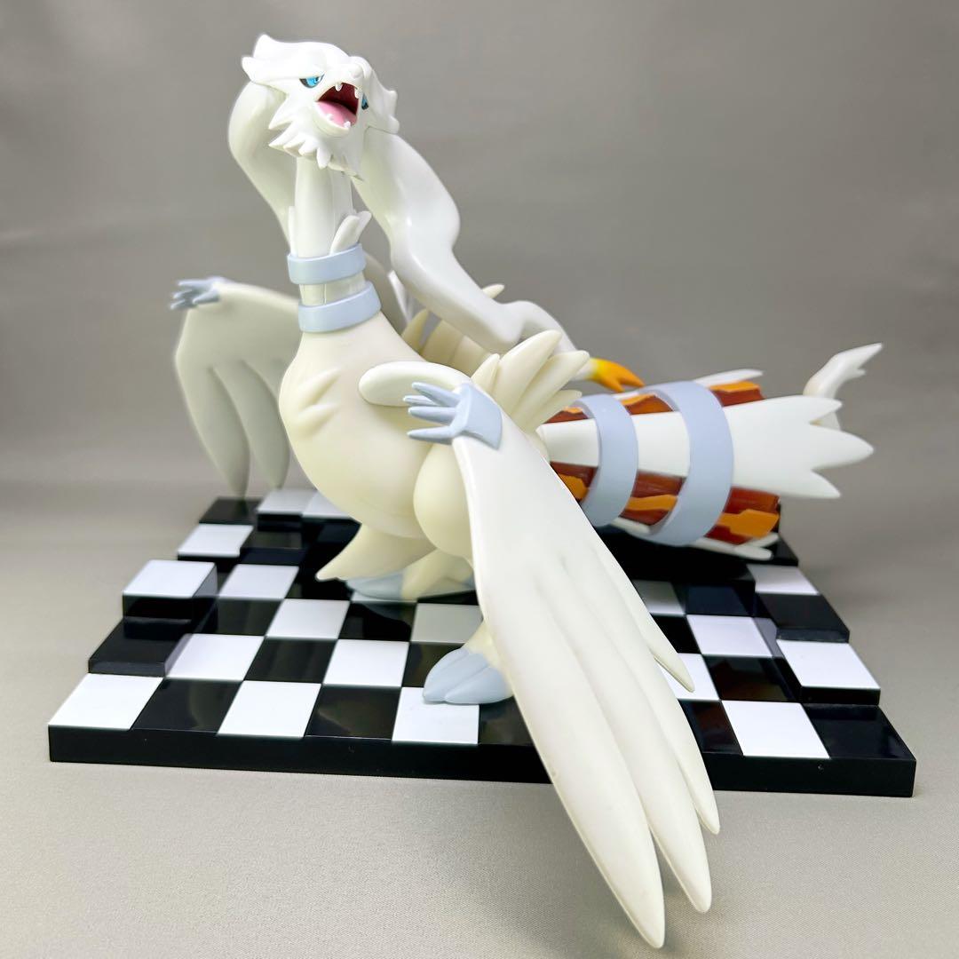 ポケモンフィギュア 一番くじ わくわくゲットくじ2011 レシラム - メルカリ