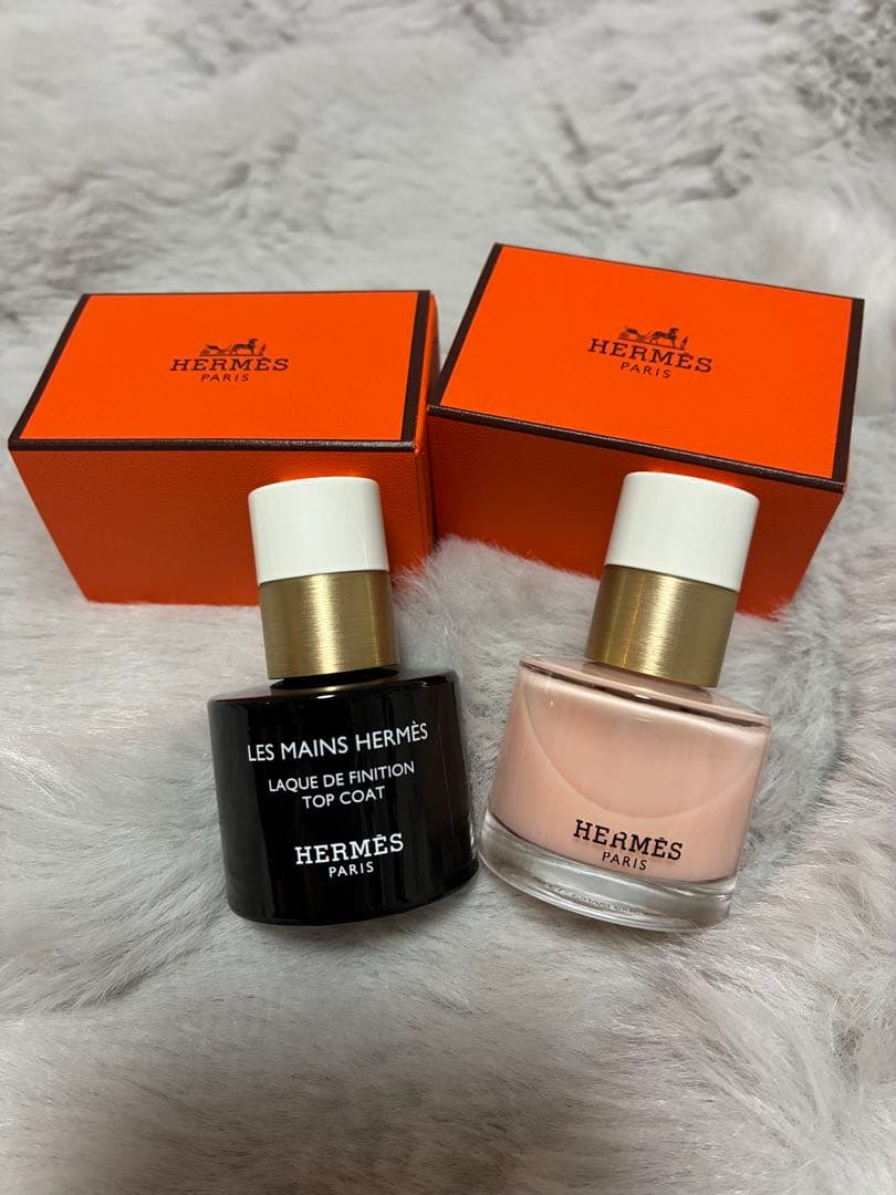 HERMES LES MAINS HERMES ネイルカラーセット　エルメス 大人気☆HERMES レ・マン・エルメス ネイルカラー マニキュア (HERMES