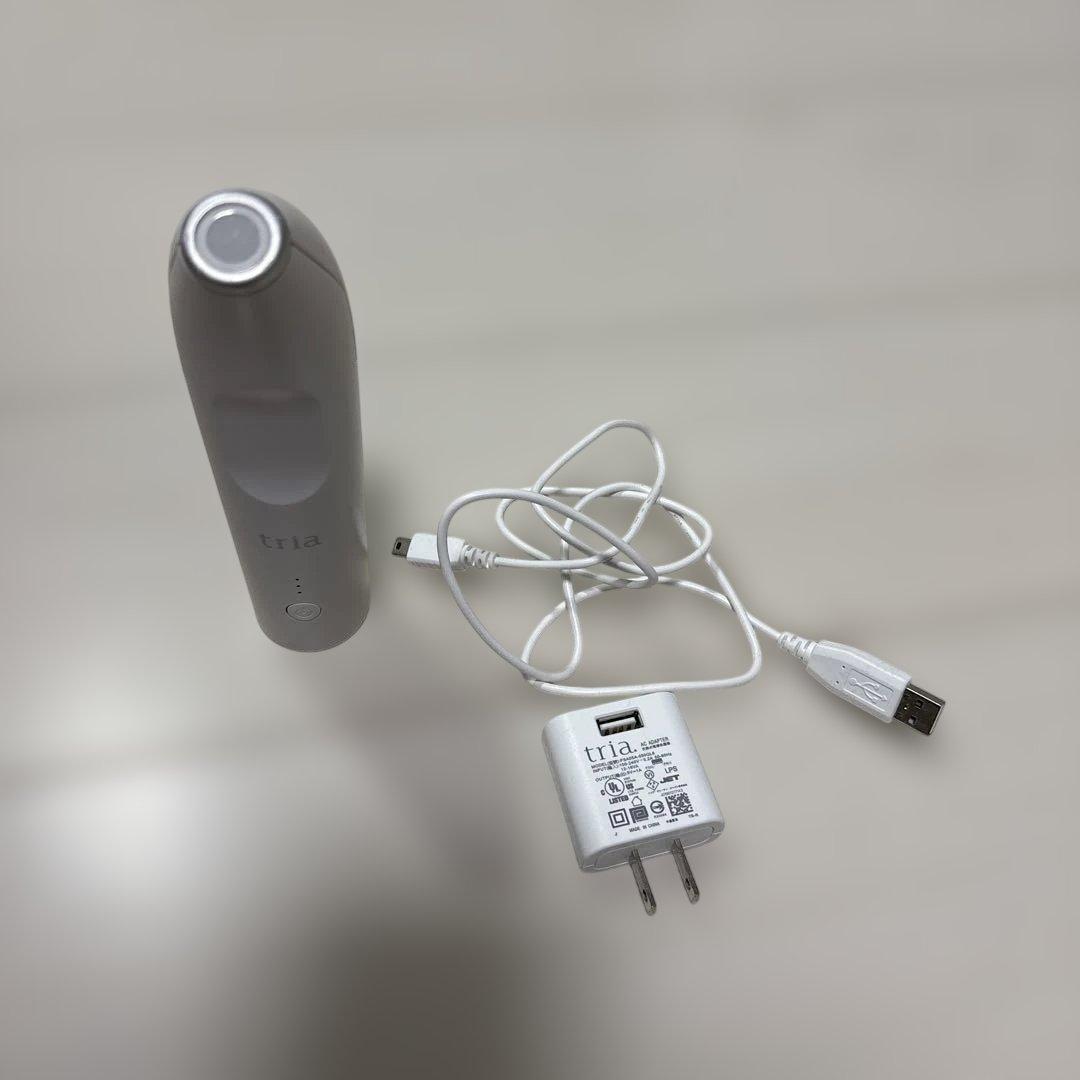 トリア 脱毛器 充電器付き 美品 値引交渉可能 】トリア脱毛器 充電器付き｜Yahoo!フリマ（旧