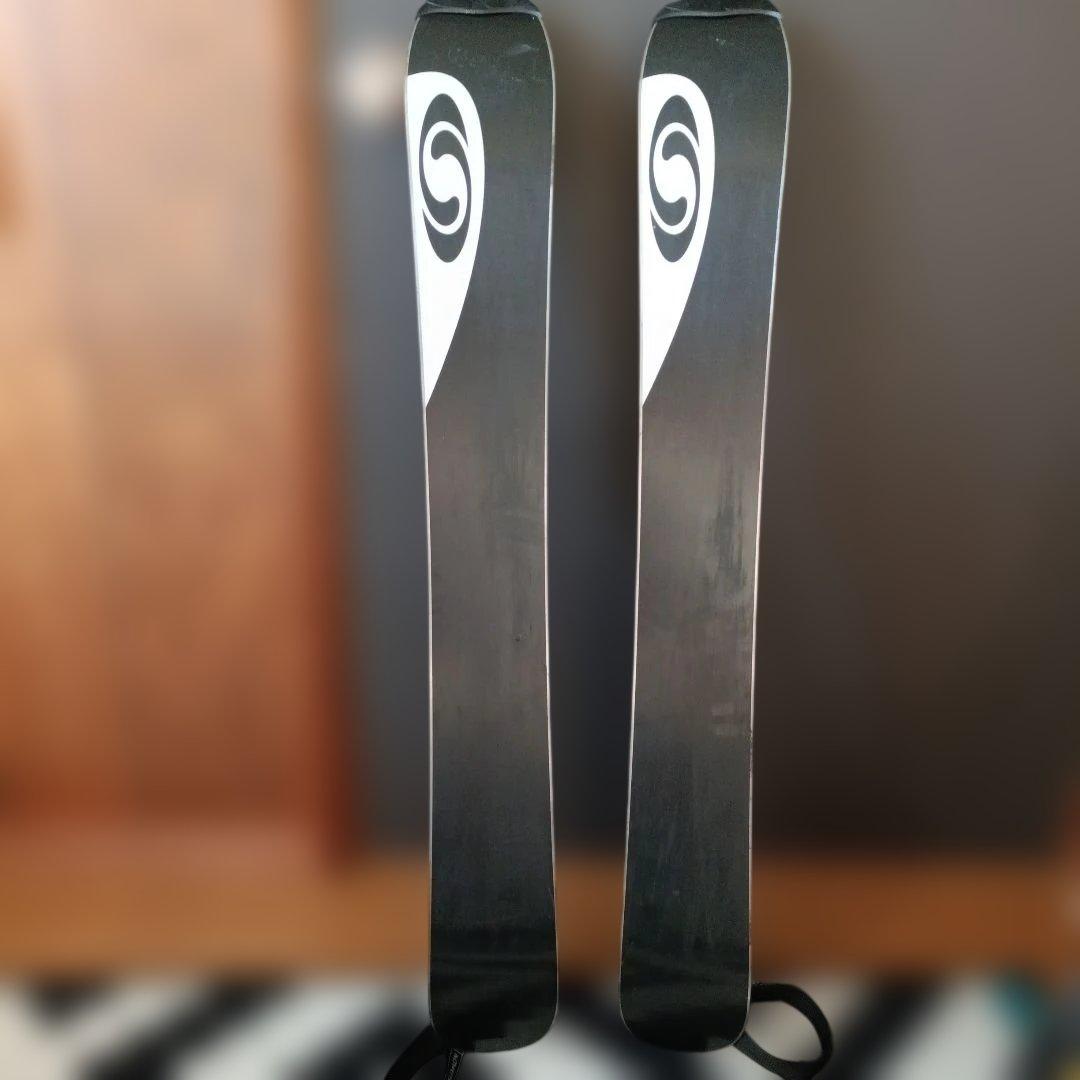 SBTEN スキー板 赤/黒 ドラゴンデザイン - メルカリ