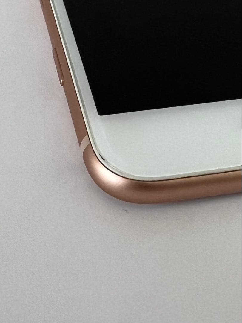 iPhone8 64G ゴールド 本体 ※バッテリー非正規品交換済み - メルカリ