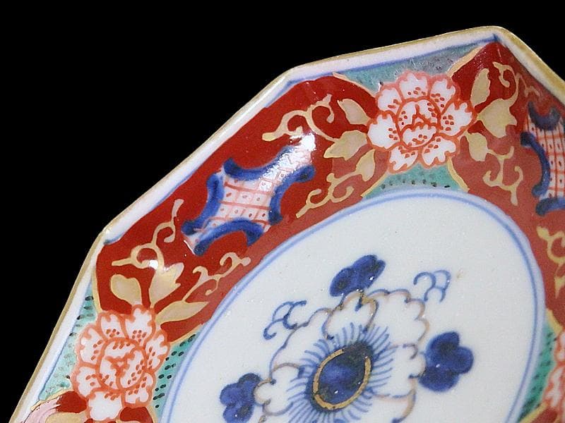 古伊万里 金襴手 牡丹に金唐草の図 3寸皿 豆皿 手塩皿