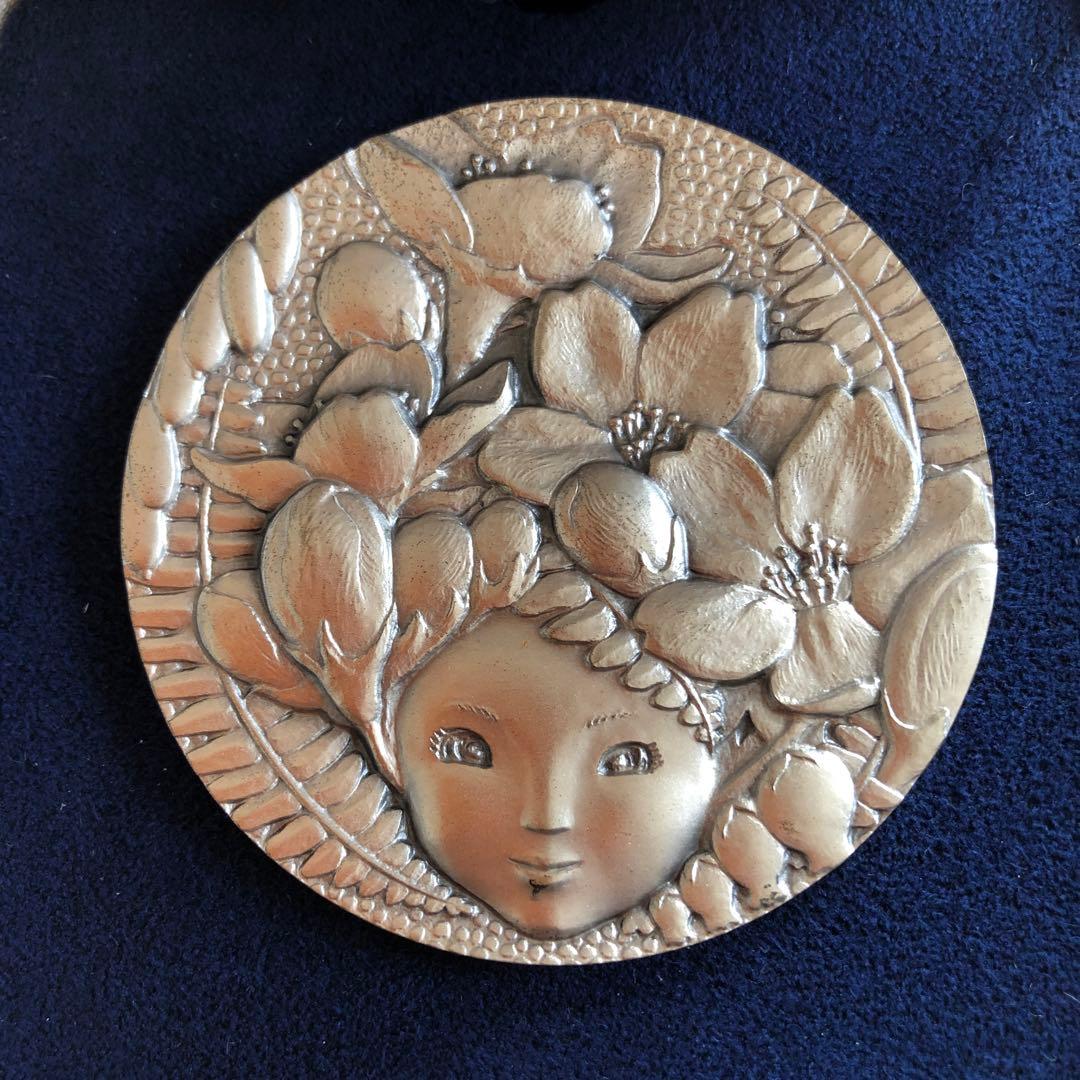 造幣局制作 両面のレリーフが精密で美しい平成17年、桜の通り抜け記念