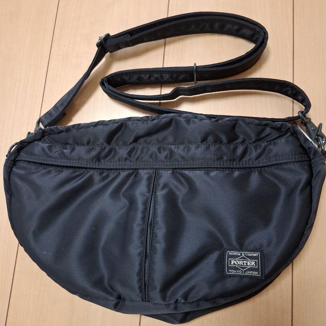 【美品】完売品 ポーター タンカー ショルダーバッグ ハーフムーン 中古・古着通販】PORTER (ポーター) ハーフムーンショルダーバッグ