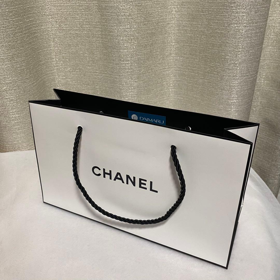 CHANEL 雪型チャーム付きボックス ショッパー 紙袋 クリスマスコフレ