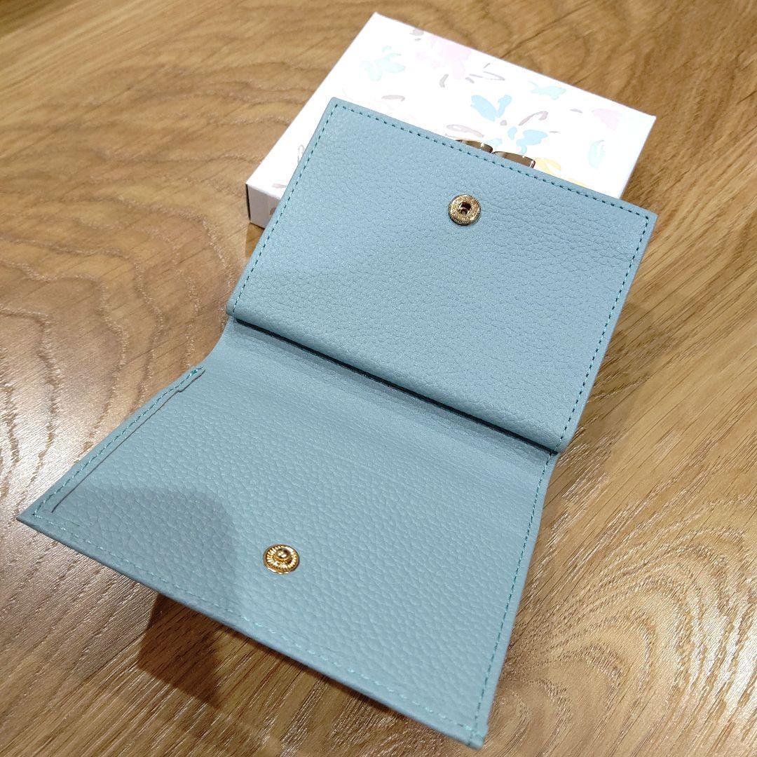 新品未使用 皇居 本革 二つ折り財布 水色 菊の御紋入り 箱いり ライト