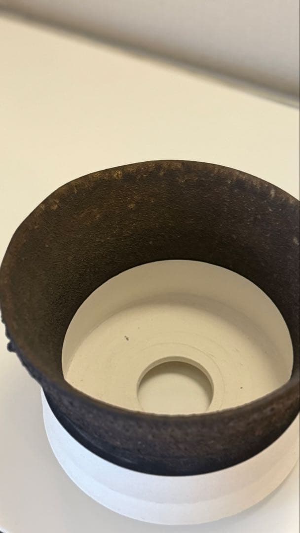 たけろうポット 白×金2 植木鉢 安西岳郎 塊根 カタチ goujin - メルカリ