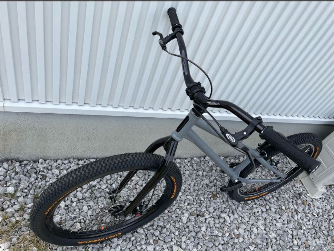 ツバグラ trmozu 24インチ グレー再塗装 ツバグラ trmozu 24インチ