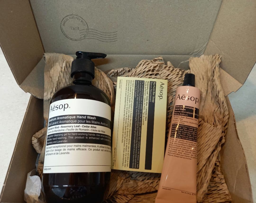 イソップ　ハンドソープ　ボディ用石けん　ハンドクリーム　3点セット Aesop（イソップ） ギフトセット ハンドクリーム ハンドソープ ボディ