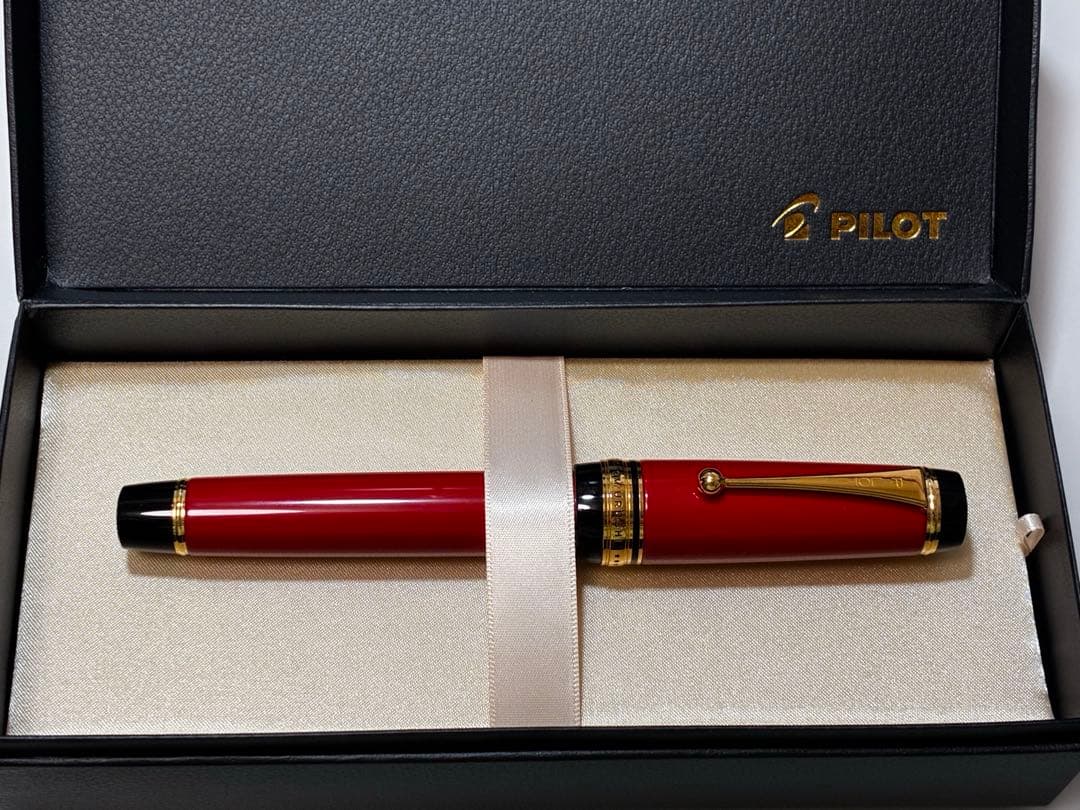 PILOT カスタム漆 レッド FM 美品 / CUSTOM URUSHI / CUSTOM（PILOT） パイロット PILOT 万年筆 CUSTOM カスタム URUSHI