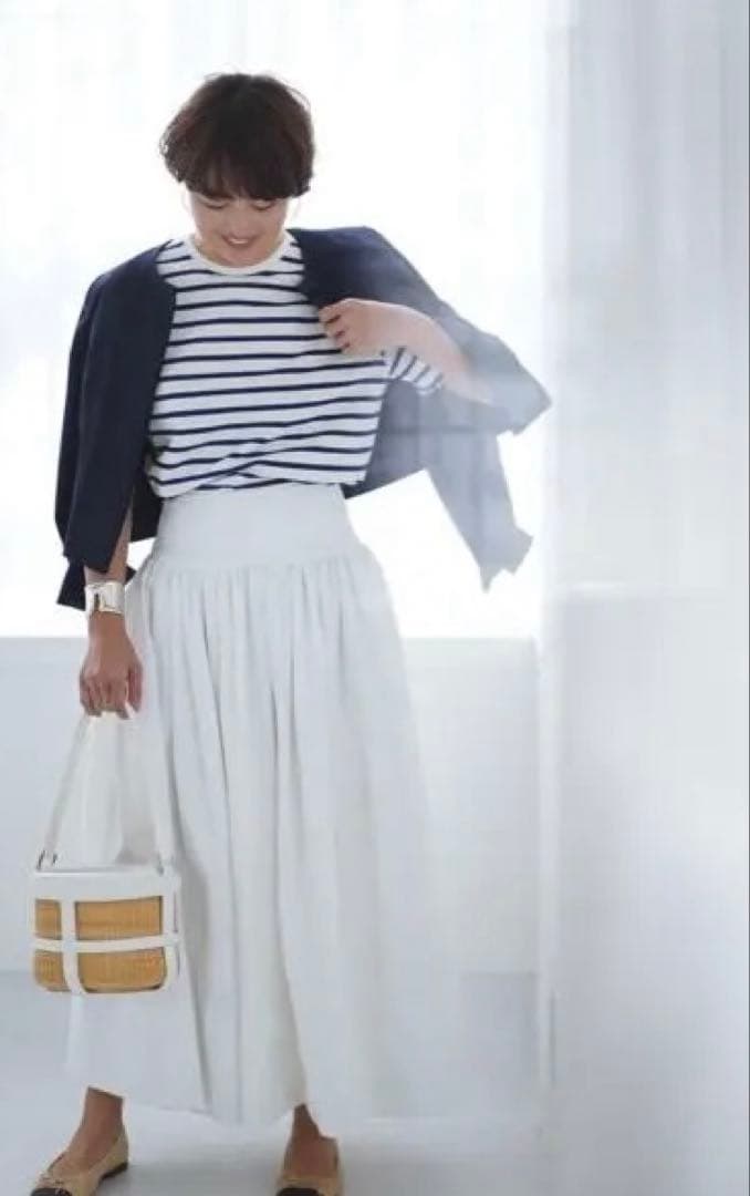 鈴木六夏 the9shop EVERYDAY Skirt エブリデイスカート 白 - メルカリ