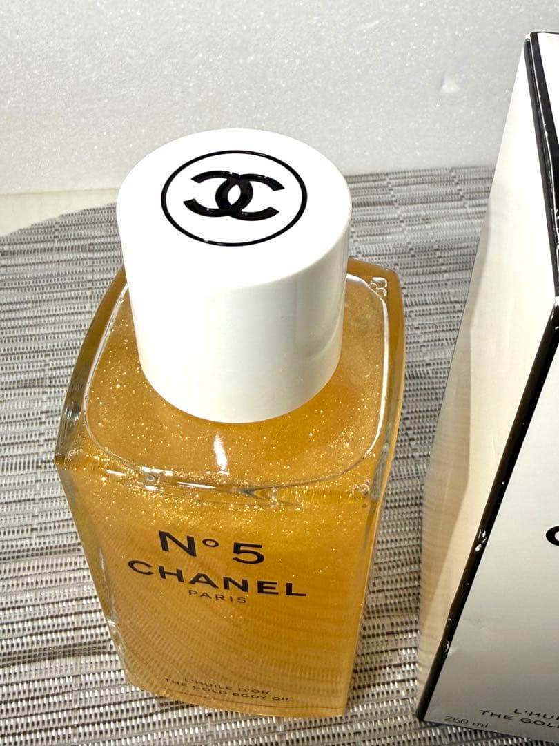 限定発売】CHANEL N°5 ゴールドボディオイル 250ml - メルカリ