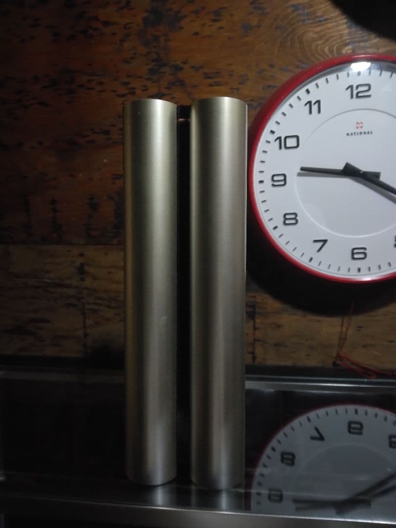 70年代 ミッドセンチュリー SEIKO セイコー 置時計 運針 無音 メタル