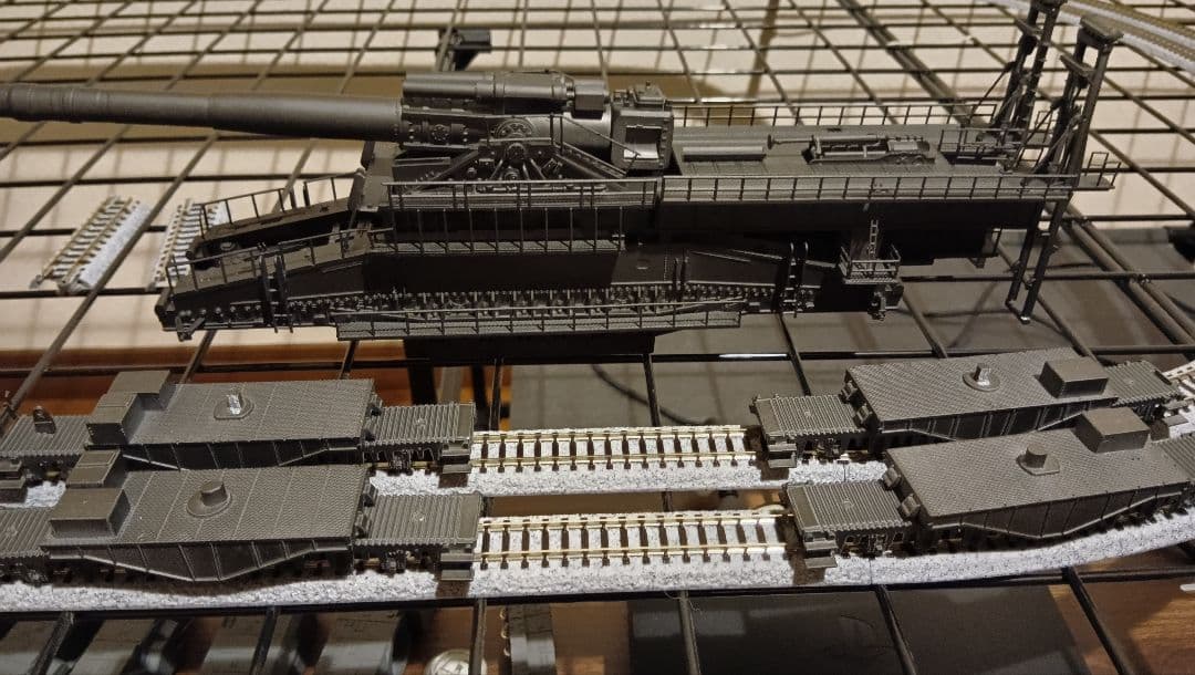 B*2様 フジミ 1/144 列車砲 ドーラ 可動化 - メルカリ