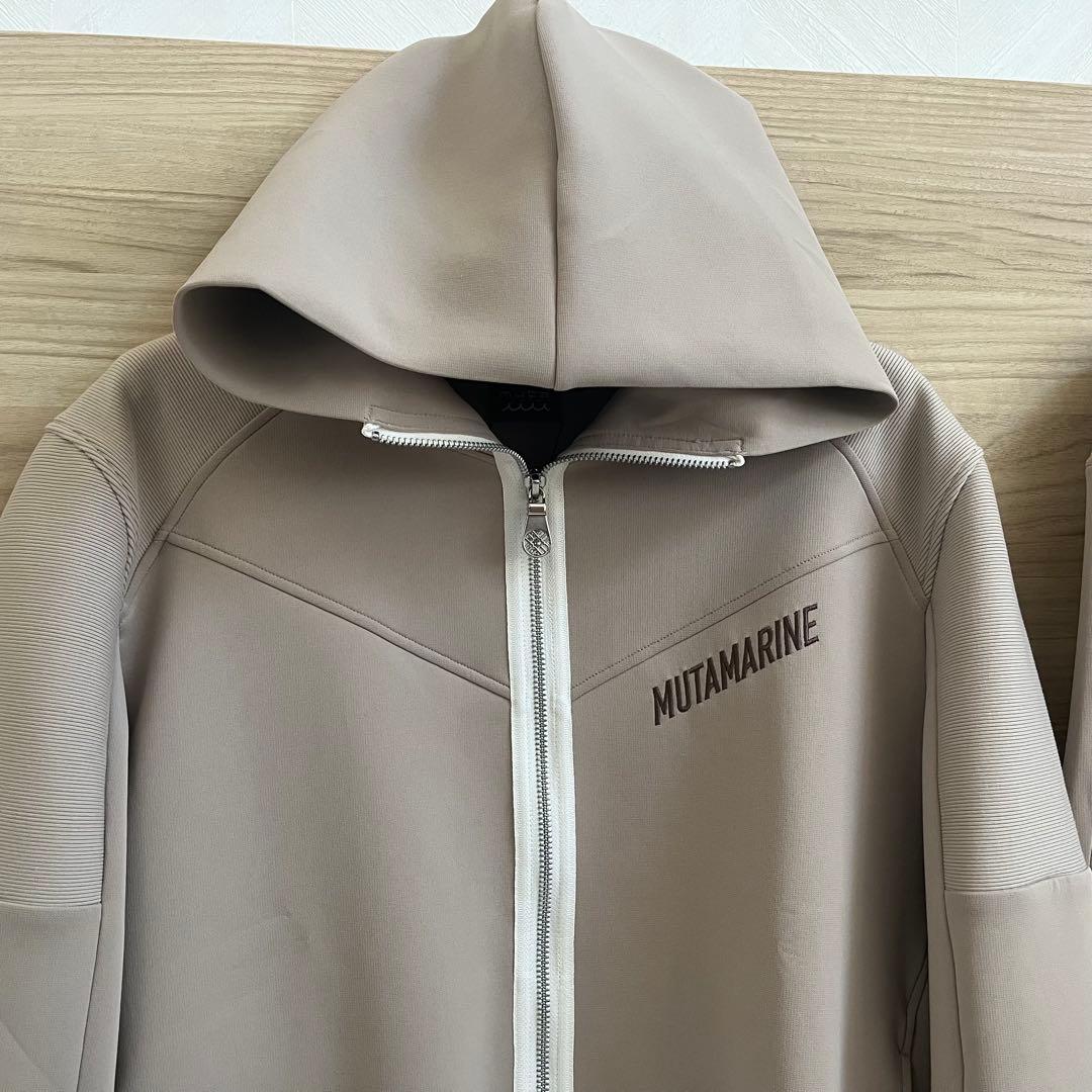 安い 価格スポーツ - 新品☆61,600円 ムータマリン セットアップ