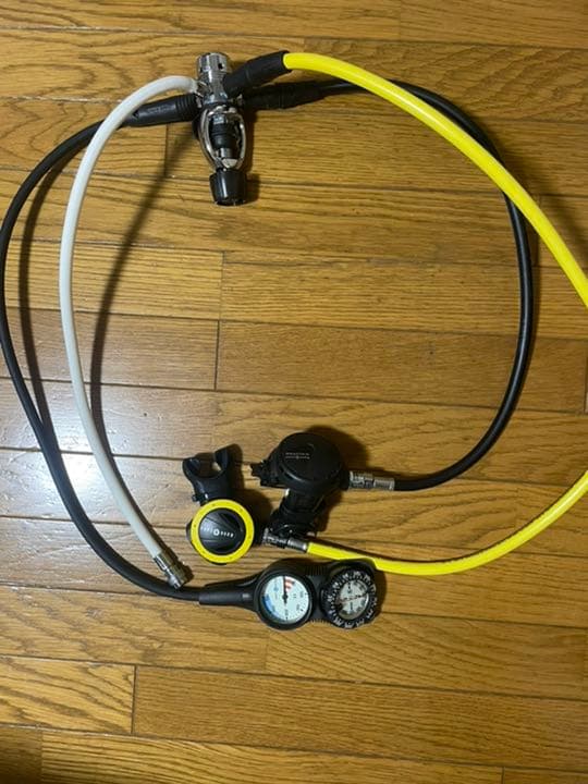 アクアラング カリプソレギュレーター、オクトパスABS,トラスト2ゲージ