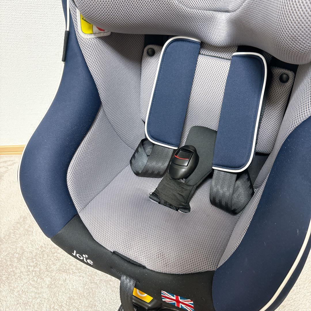 チャイルドシート Joieアーク360°（ブラック&ネイビー） ISOFIX - メルカリ