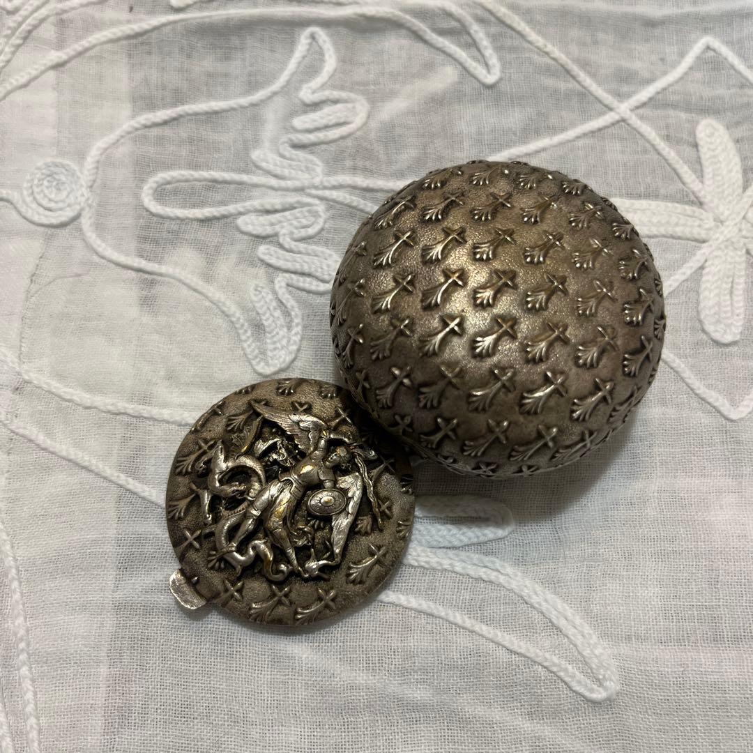 フランスアンティーク 天使 モンサンミッシェルの小箱 ピルケース