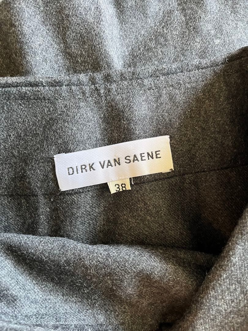 年末値下げ！希少新品DIRK VAN SAENE スカート - メルカリ
