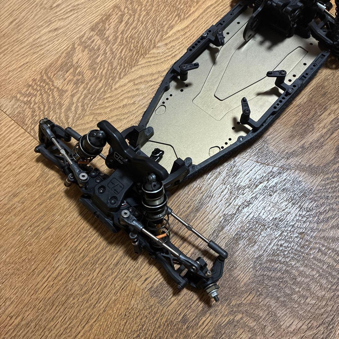 ▫️【限界値下げ！】Schumacherシューマッカー LD2 シャーシ他 - メルカリ