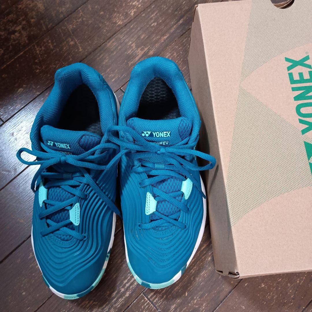 YONEX パワークッション　フュージョンレブ５ 足を包み込む“新フュージョンウィング”で素早いフットワークを実現 足