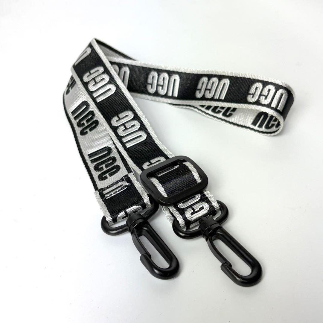 アグ ナシャ ベルトバッグ クリア ファーブラック ボディバッグ