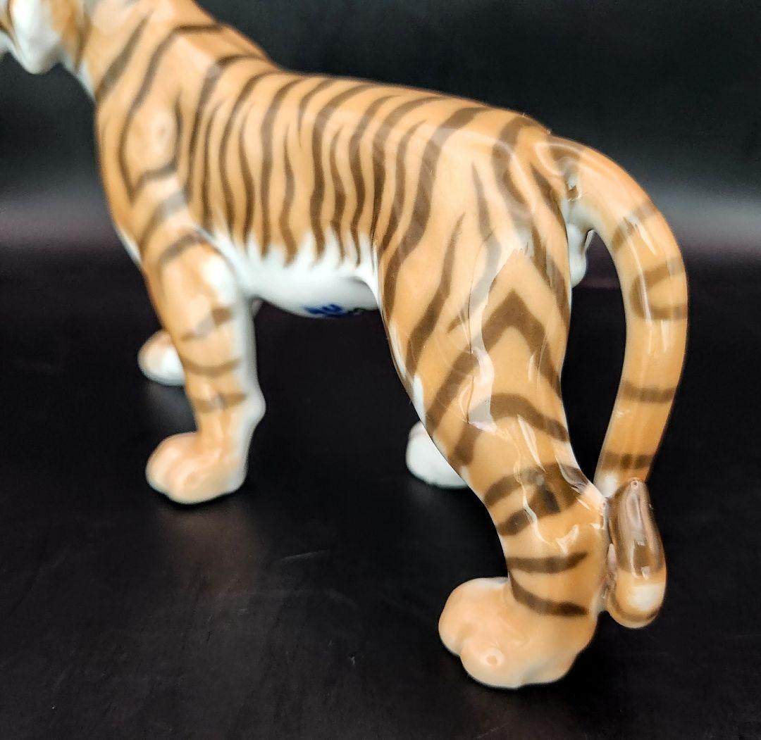 ロイヤルコペンハーゲン【美品】フィギュリン《虎》No.805 置物