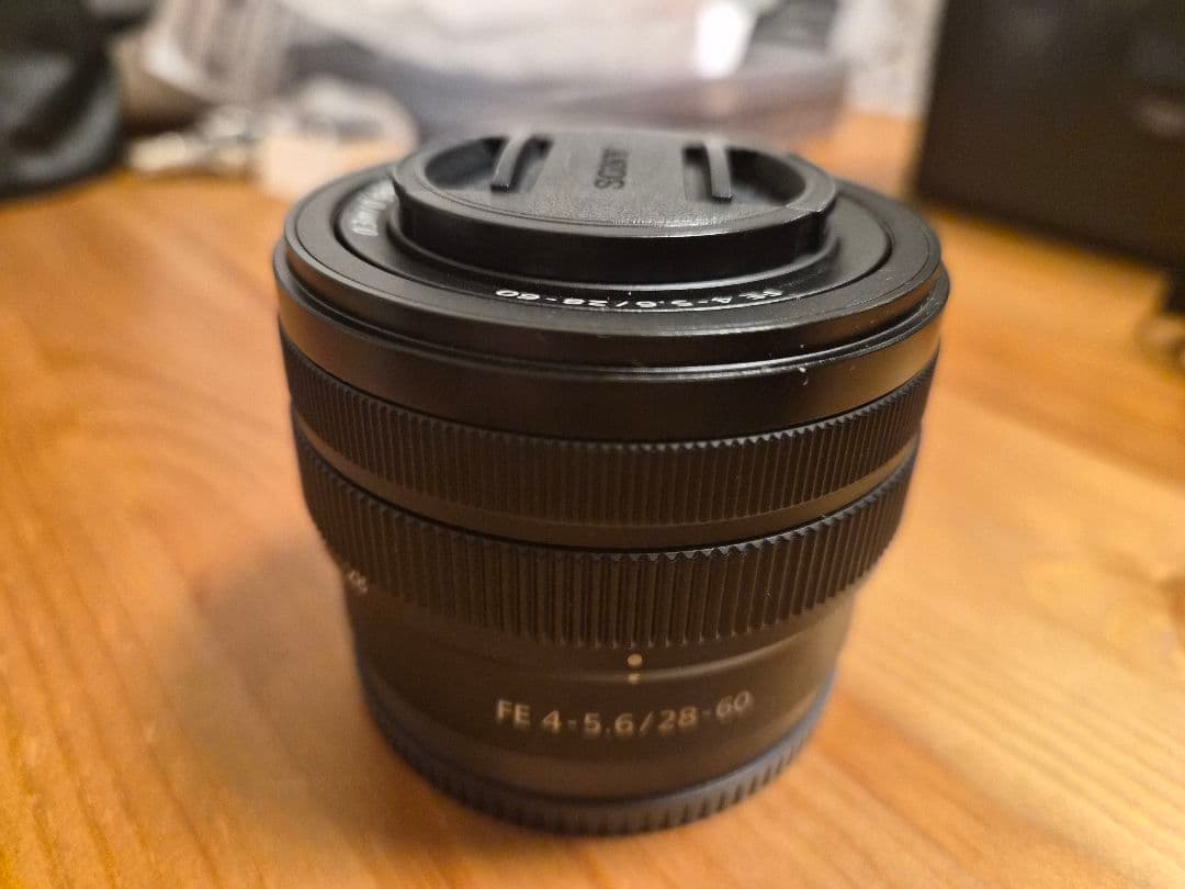 Sony FE 28-60mm f/4-5.6 ズームレンズ
