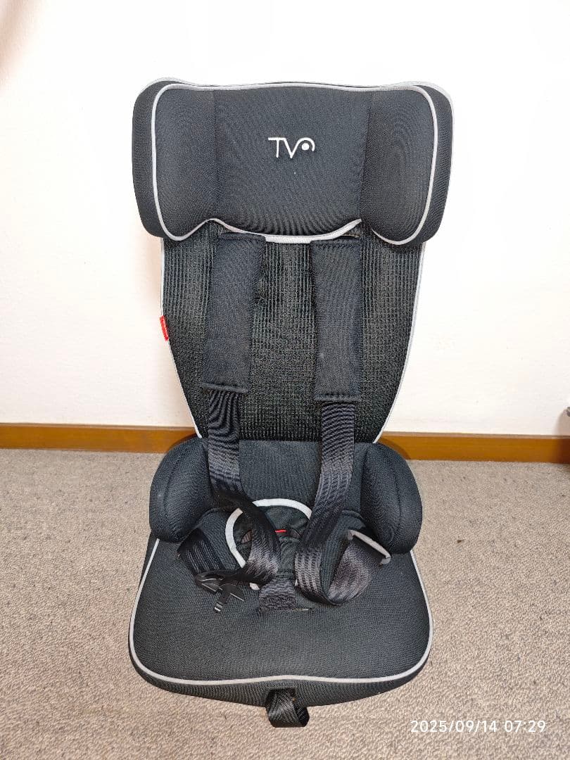 日本育児 ジュニアシート 1歳半～4歳頃用 ブラック 日本育児 ハイバックブースター コンフォートフィット 3歳半から12歳頃