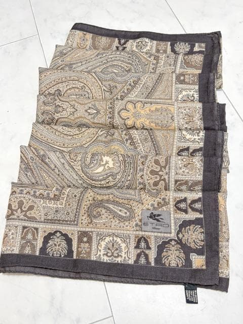 新品未使用☆エトロ 毛＆絹 特大判スクエアスカーフ グレー、ベージュ