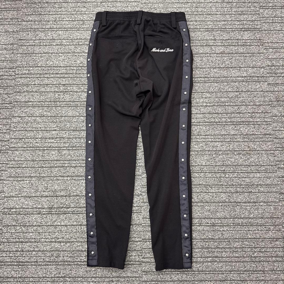 マークアンドロナ 上下セット ベスト スタッズ 黒