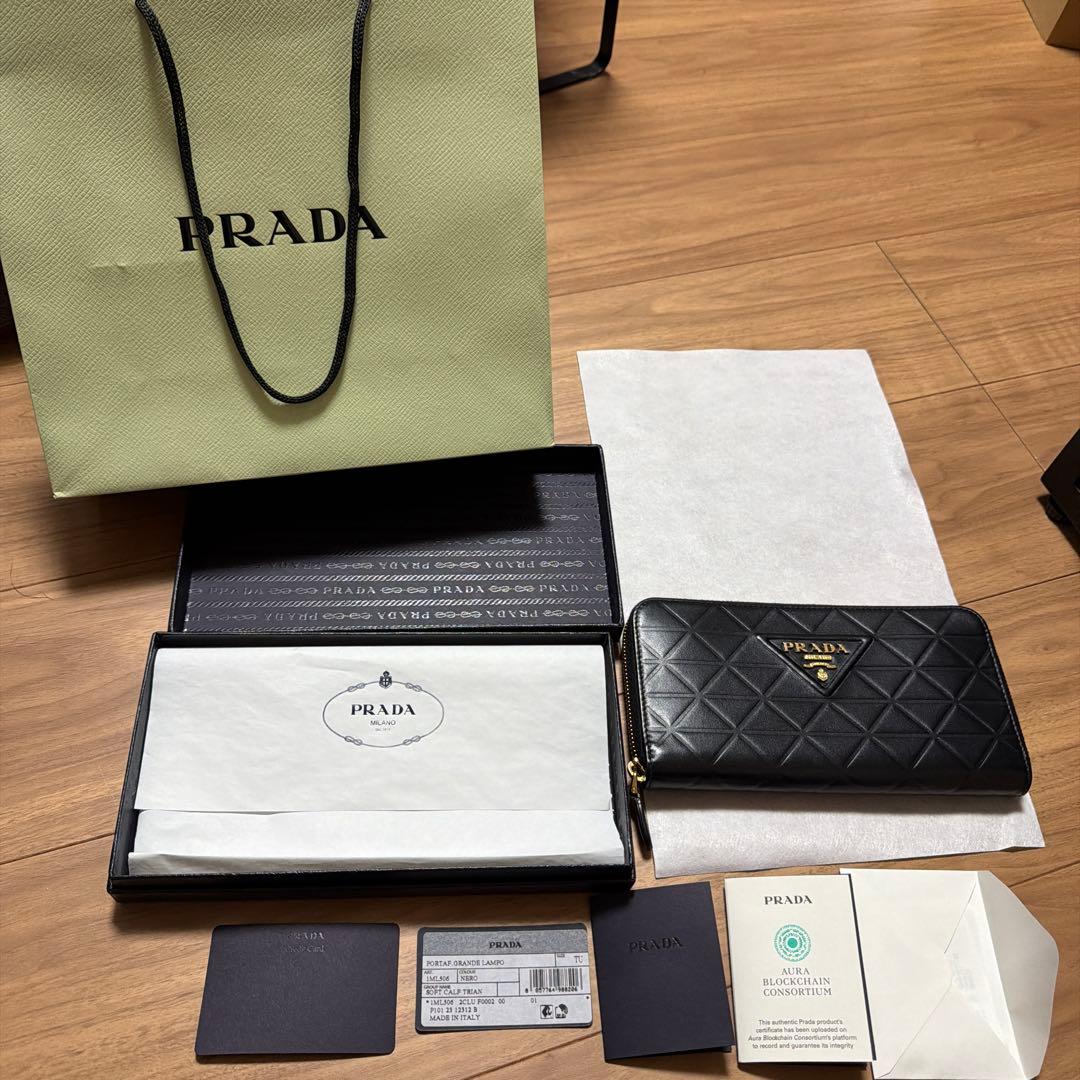 美品 現行【PRADA】 長財布 激レア プラダ トライアングル カーフ 黒