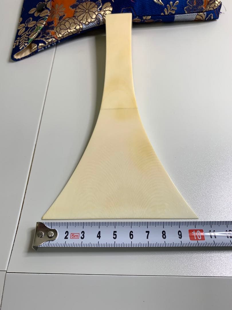 sak0403専用 三味線 天然素材の高級バチ マンモス 牙 中古品 - メルカリ