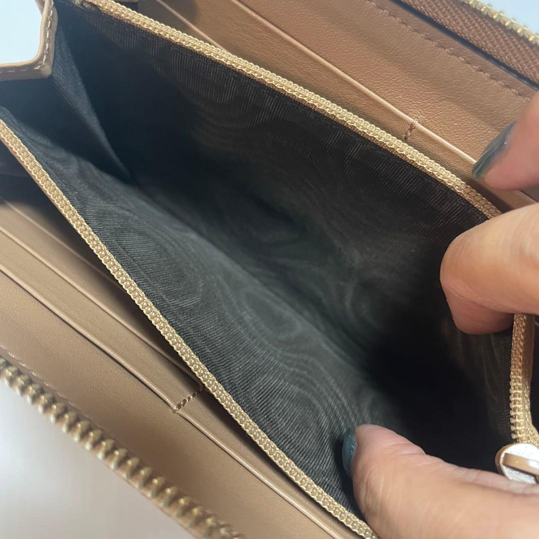 グッチ 長財布 ラウンドジップファスナー ピンクベージュ 型押し