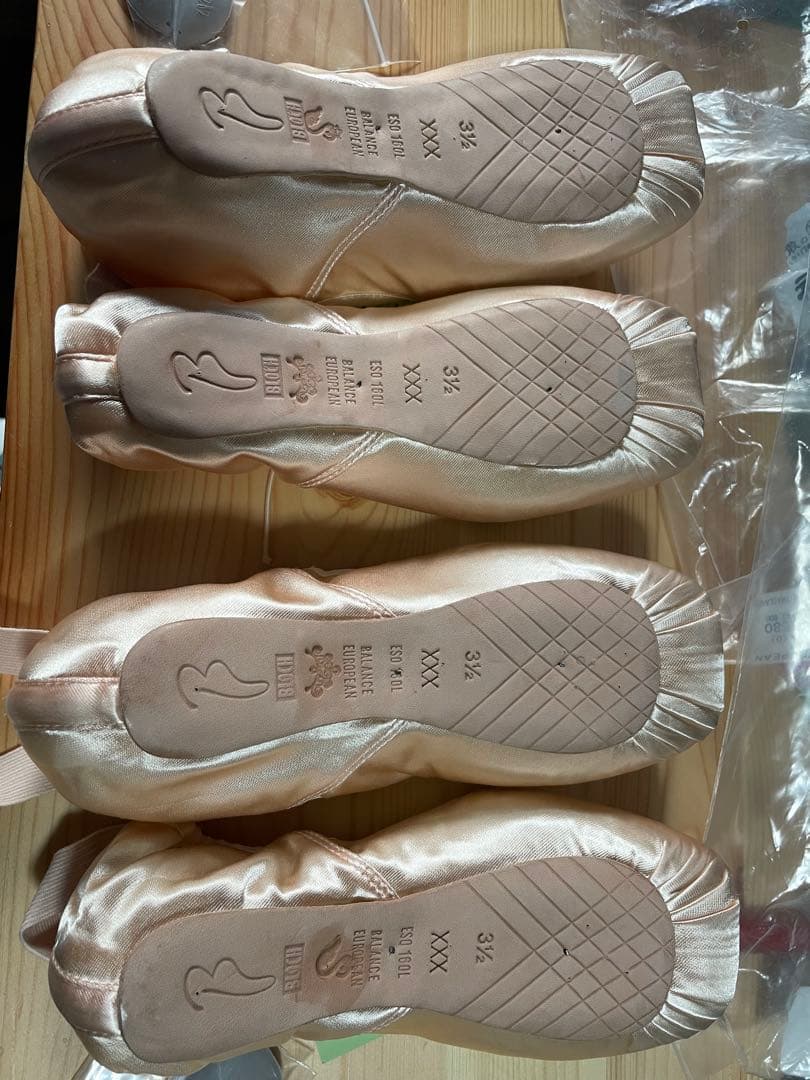 BLOCH バランスヨーロピアン トゥシューズ 3.5xxx (D) 二足未使用