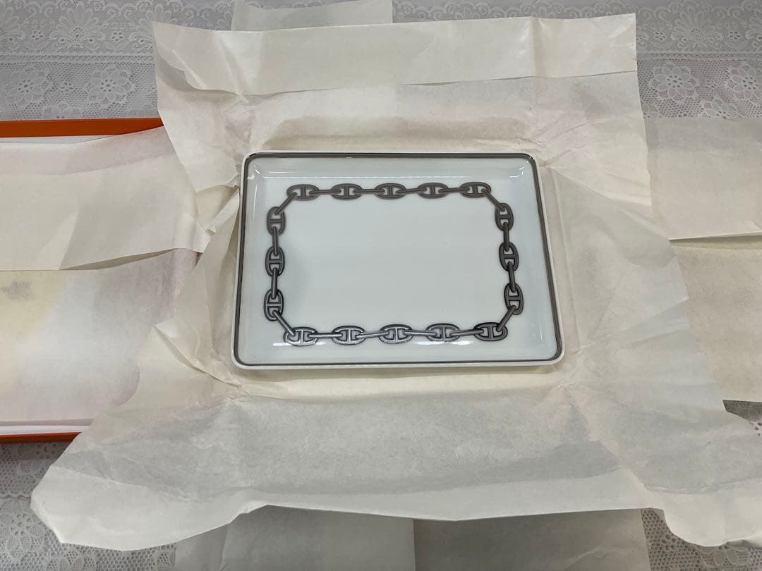 HERMES チェーンモチーフ皿 楽天市場】Hermes （エルメス） シェーヌダンクル プラチナ Chaine d