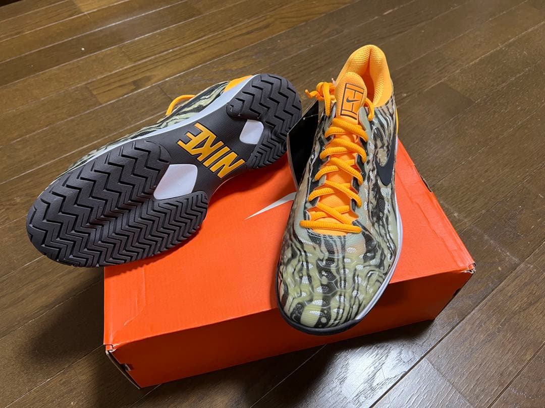 NIKE ズーム　ケージ3 RAFAモデル Nike Air Zoom Cage 3 HC Rafael Nadal Ltd. Ed. Black & Gold 918193