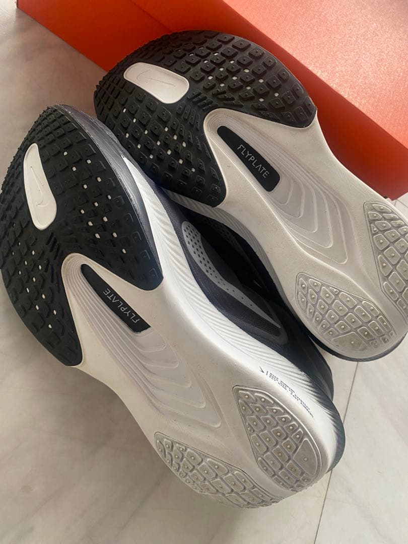 美品・箱付き【NIKE ズームフライ6 】26.5cm zoomflyブラック