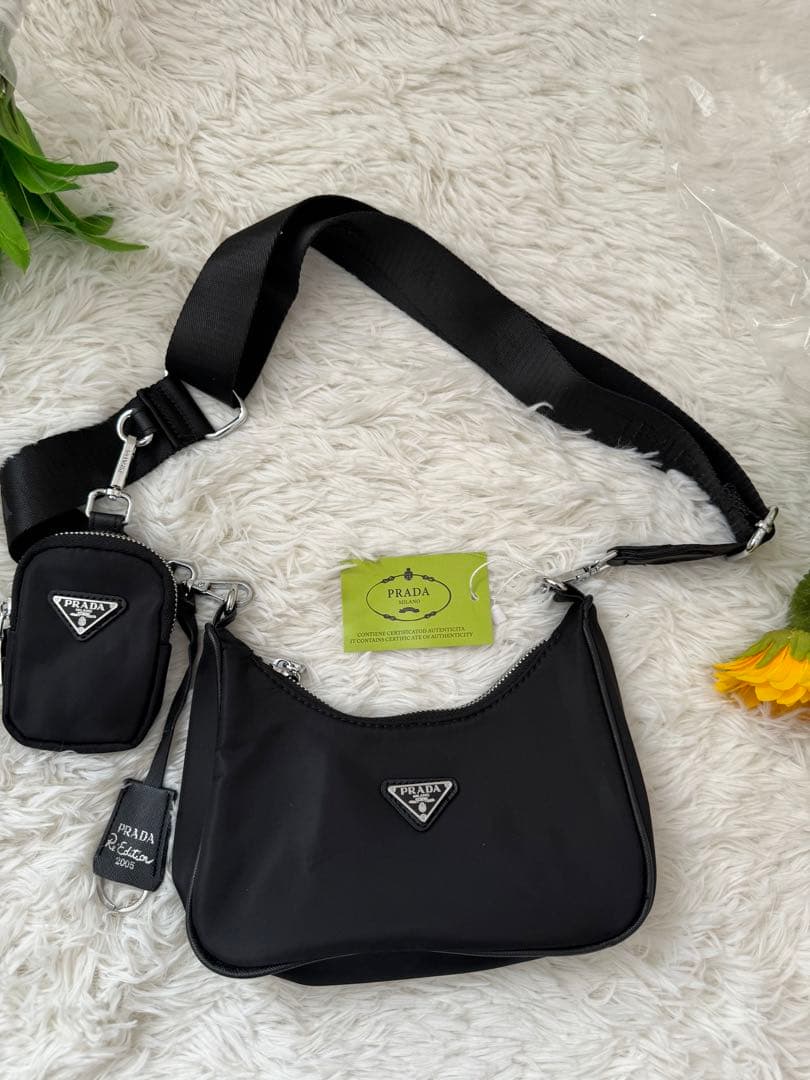 新品 プラダ ノベルティ ショルダーバッグ プラダdhdj - メルカリ