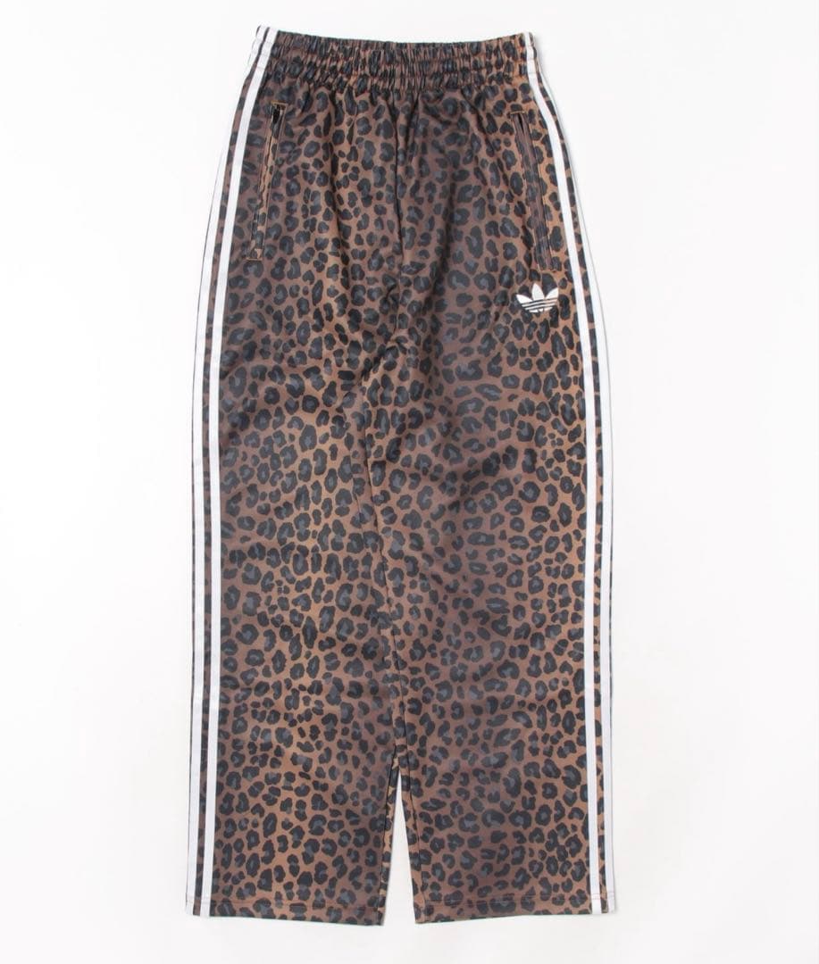 完売品 adidasレオパード トラックパンツ ABCマート限定 - メルカリ