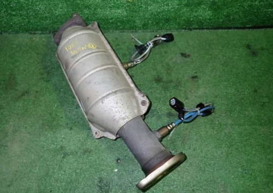 シビックタイプR FD2 純正触媒 センサー2個付き - メルカリ