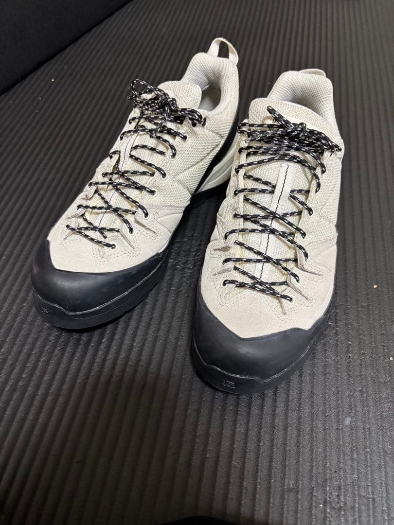 MM6 × Salomon X-ALP スニーカー 25cm MM6 × SALOMON X-ALP Vanilla Ice/Black/Almond Milk （エムエム