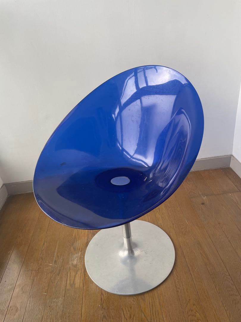 Kartell（カルテル）Ero|S|（エロエスチェア） エロエス 4本脚｜Kartell｜カルテルオフィシャルサイト｜イタリア製