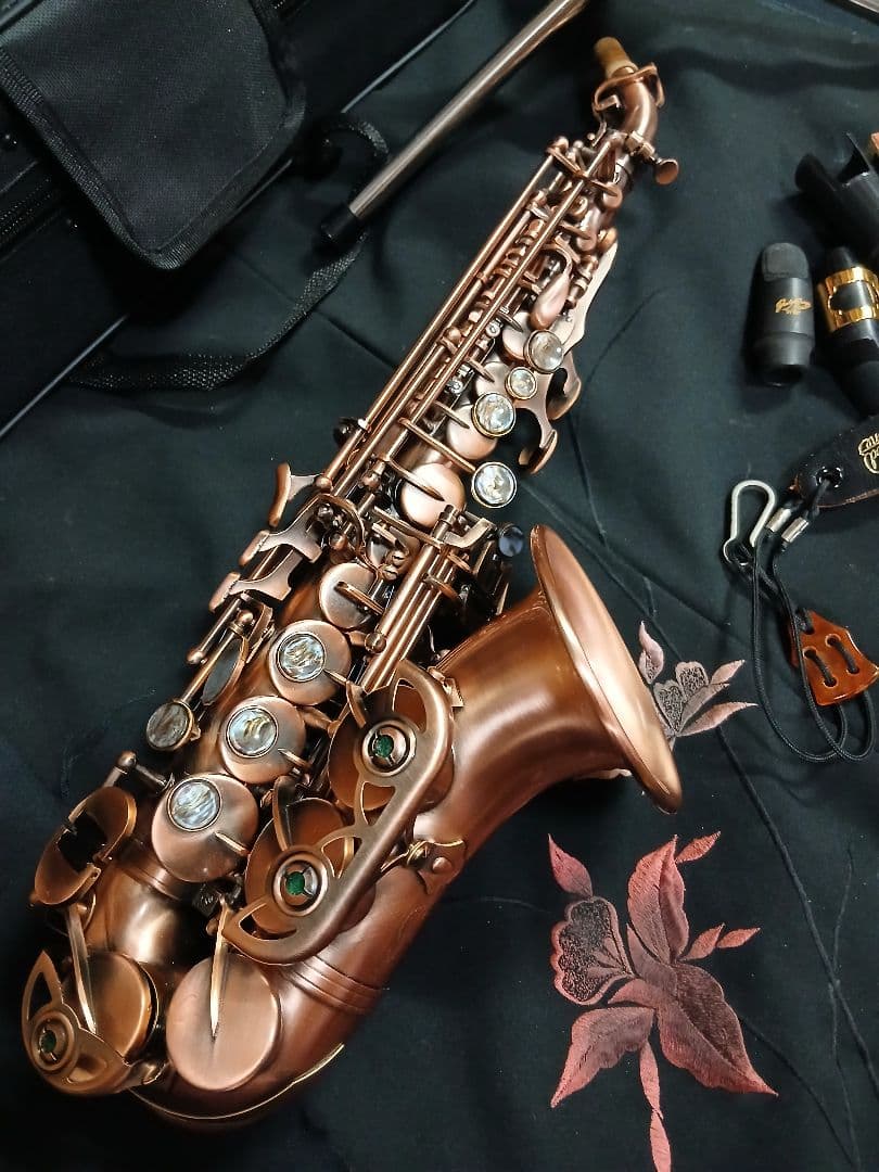 カーブド　ソプラノサックス　アンティークブロンズ　無銘　美品 委託品】シャトー カーブドソプラノサックス ブラックニッケル【西巣鴨