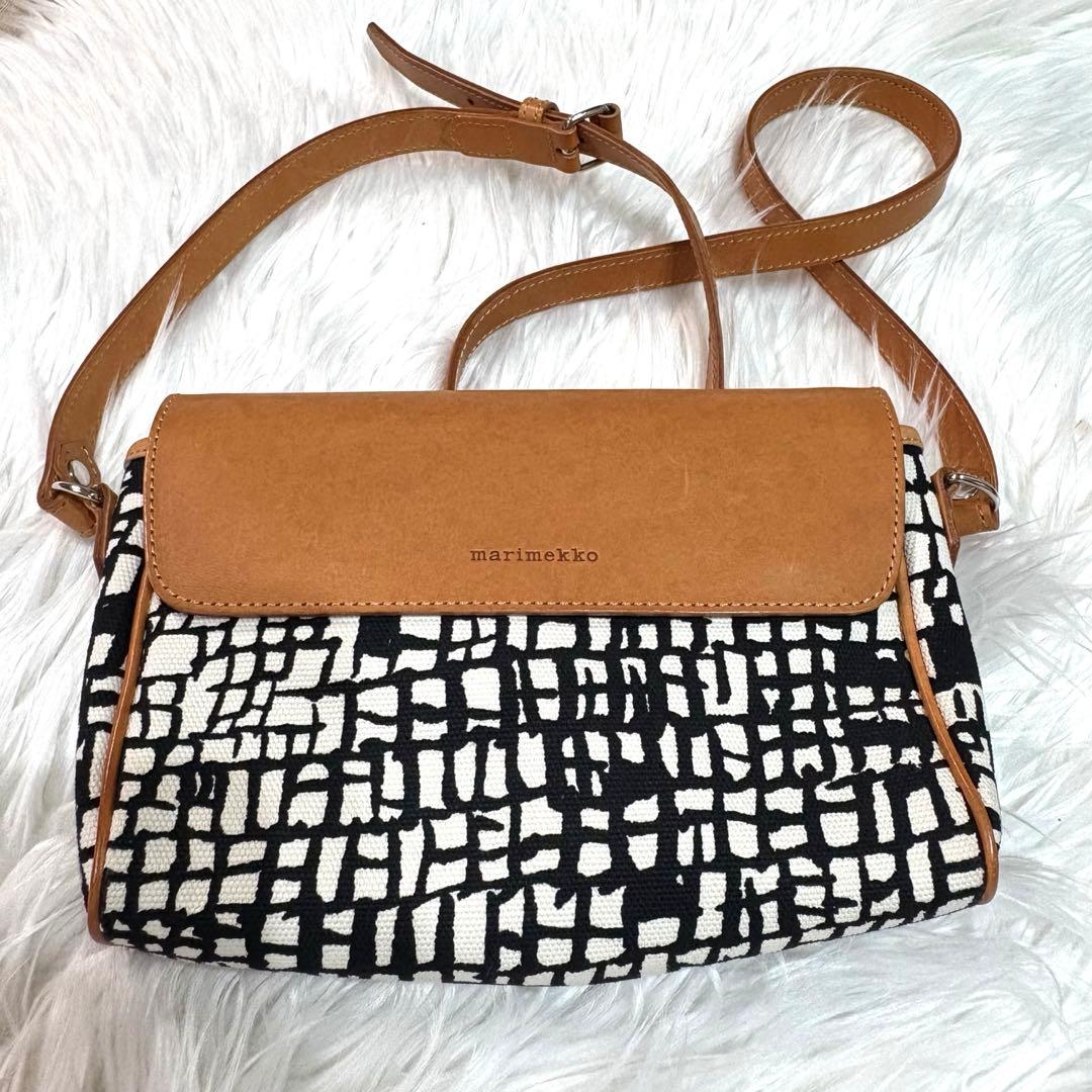 希少【marimekko】マリメッコKaisa（カイサ）ショルダーバッグ 総柄