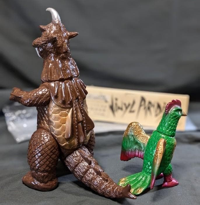 ゴメス＆リトラ「ウルトラQ」登場怪獣（マーミット）ビニール