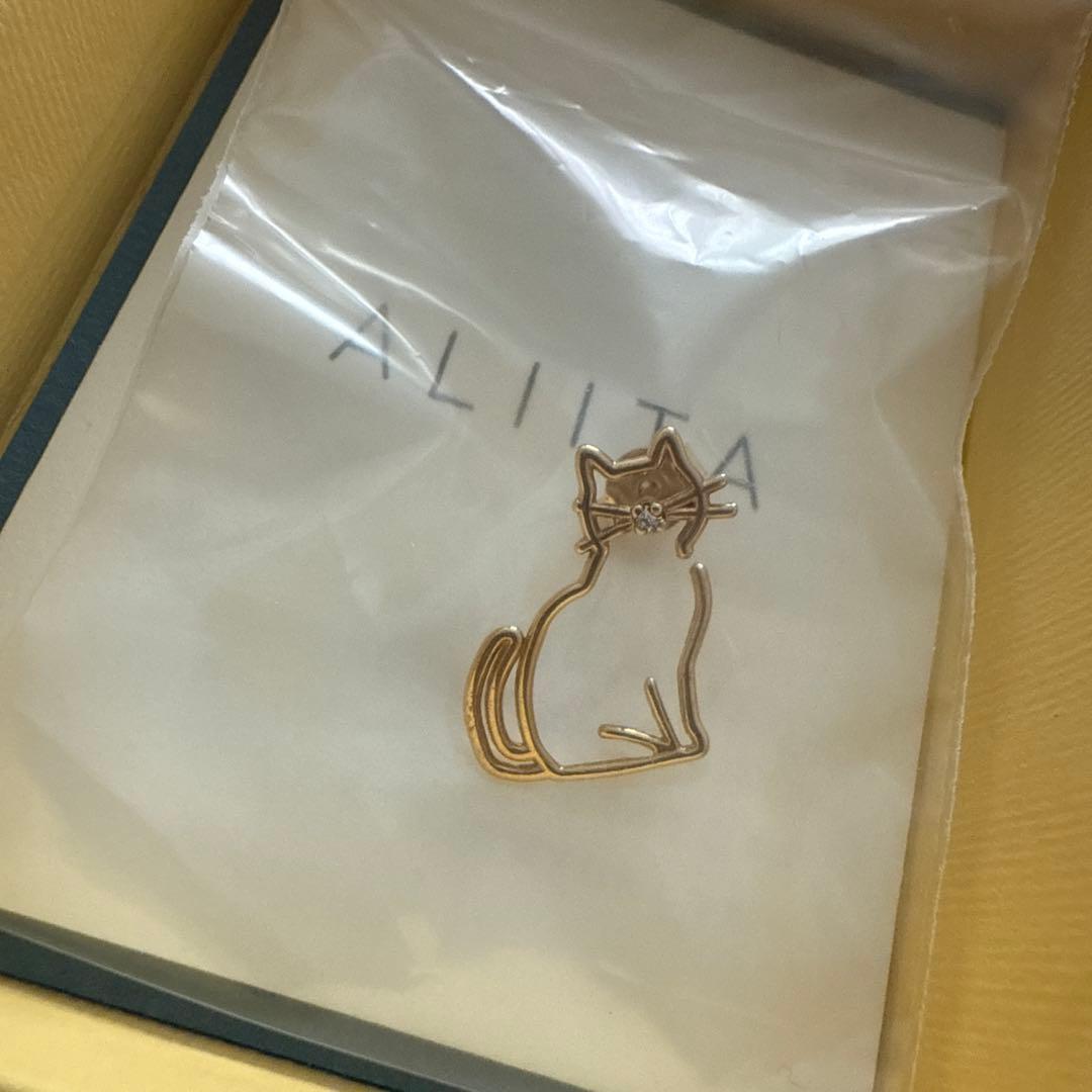 き*奨様 ALIITA MIAU ダイヤモンド ピアス シングル ねこモチーフピ