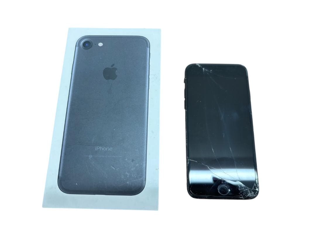 ジャンク品)iPhone 3台まとめ